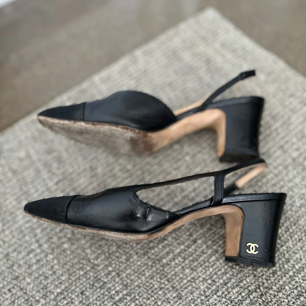 CHANEL Black Interlocking CC Logo Leather Slingback Pumps - Picture 7 of 15
